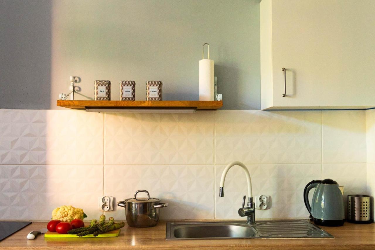 Retro Apartament Apartment Lodz  Ngoại thất bức ảnh