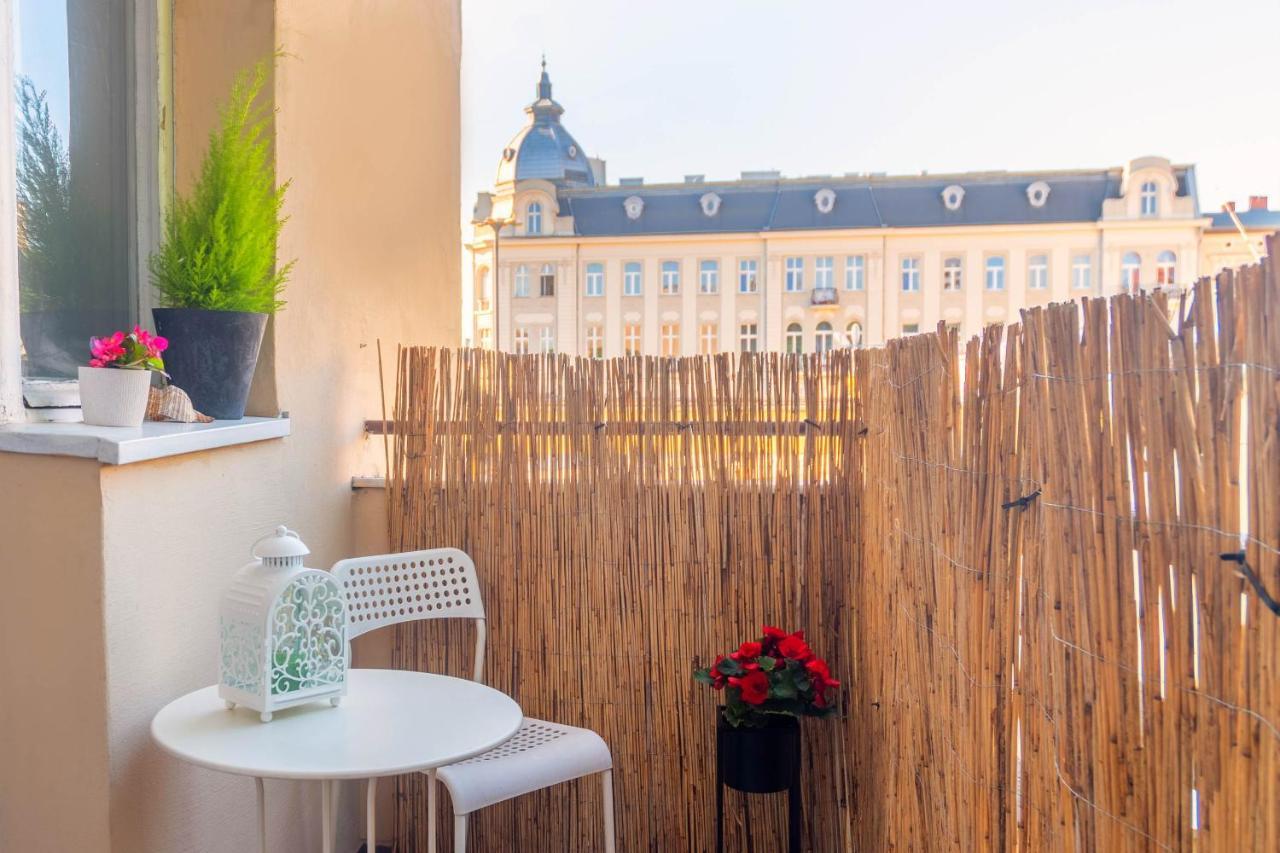 Retro Apartament Apartment Lodz  Ngoại thất bức ảnh